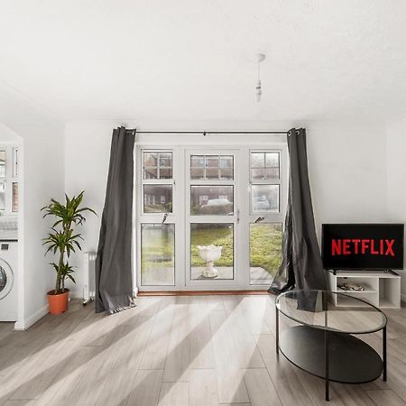 Cozy Luton Town Centre Retreat Lejlighed Eksteriør billede