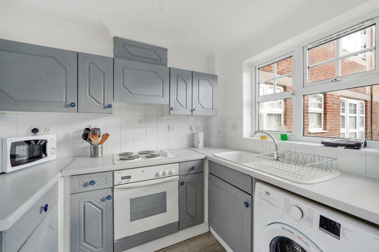 Cozy Luton Town Centre Retreat Lejlighed Eksteriør billede
